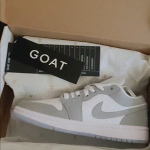 Jordan 1 white wolf grey 🤍🤍!!